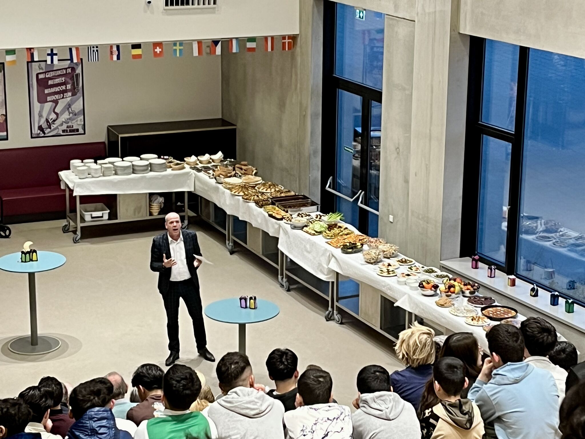 Gezamenlijke avondmaaltijd op het Groene Hart Leerpark